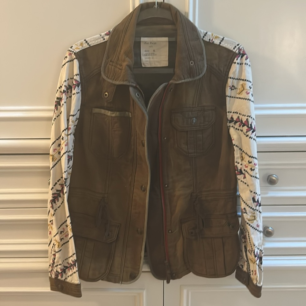 Brown Utility Jacket With Patterned Sleeves Size … - image 2